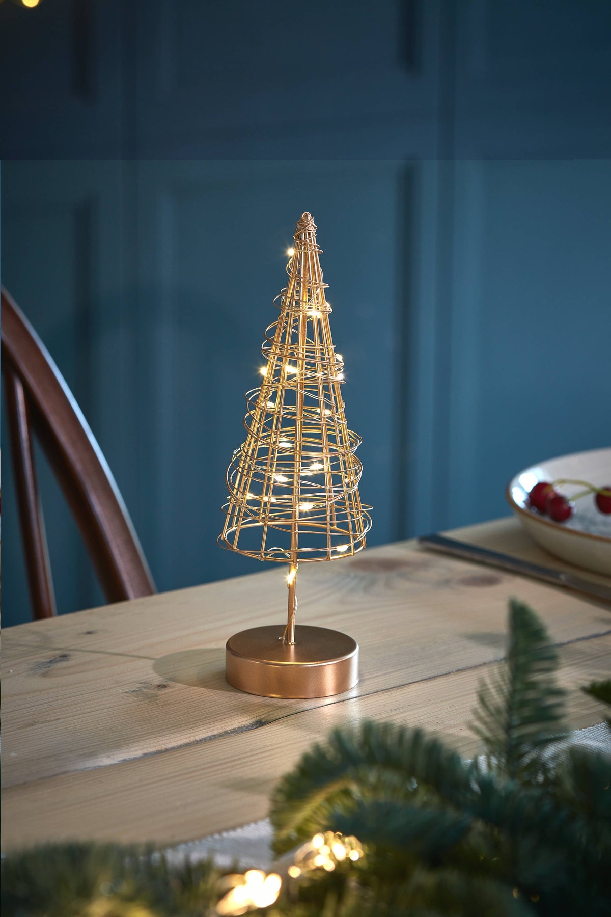 Table Wire Tree - Gold