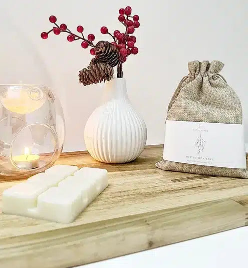 Katie Astle 'Mistletoe Kisses' Long Lasting Wax Melts image 0