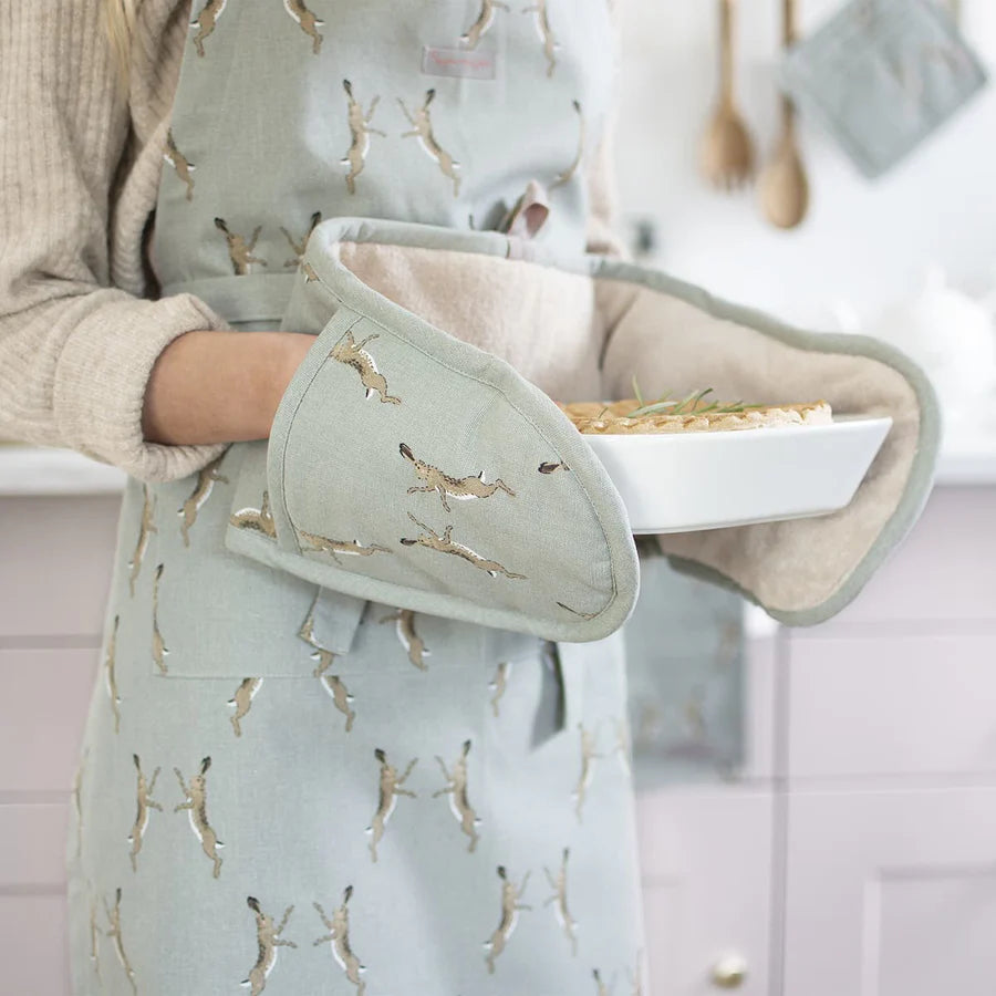 Boxing Hares Double Oven Glove image 1