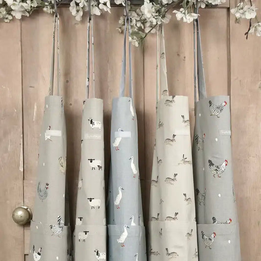 Sheep Adult Apron image 1