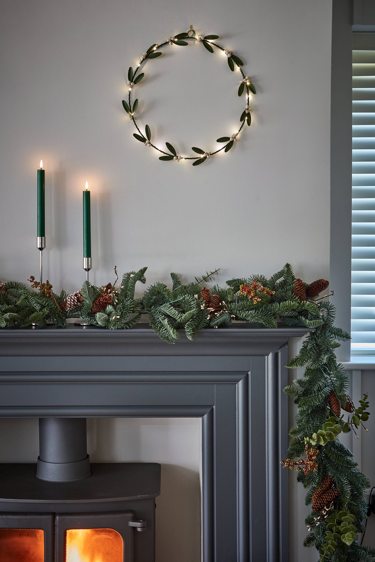 Mistletoe Wreath