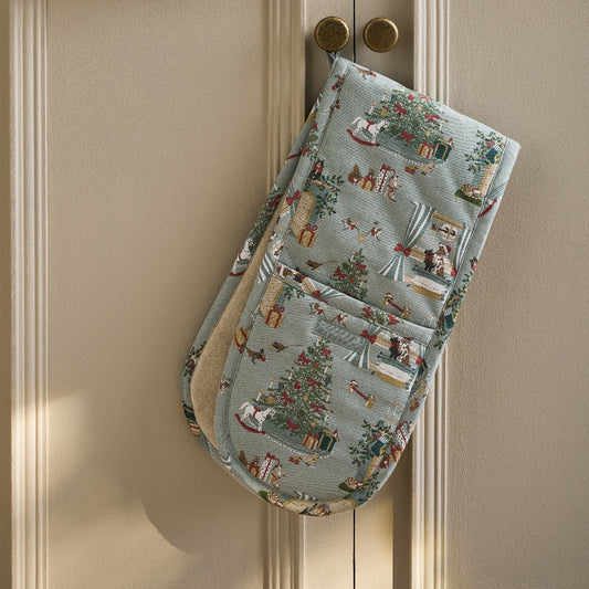 Cosy Christmas Double Oven Glove