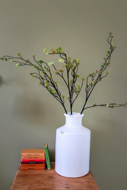 Branch in Bloom Filler