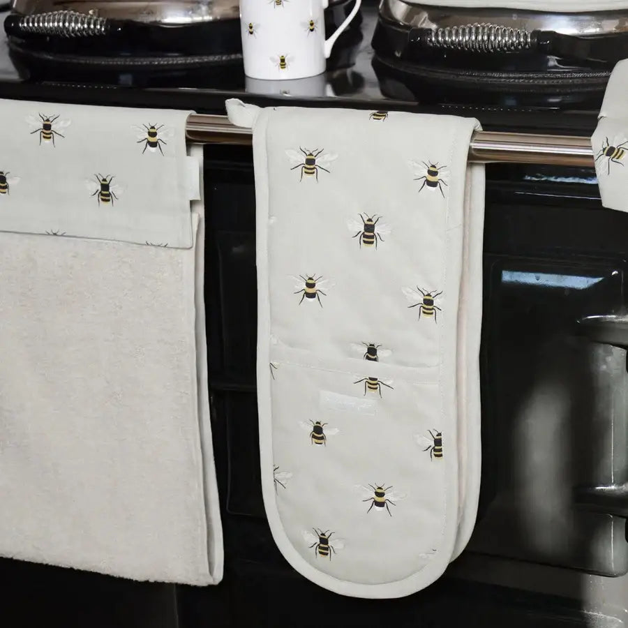 Bees Roller Hand Towel image 2