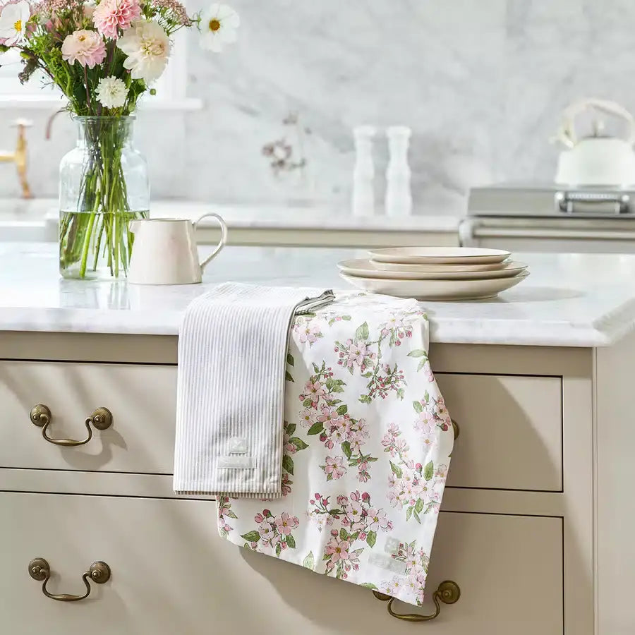 Blossom Tea Towel (Set of 2) image 1
