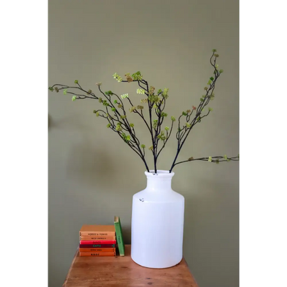 Branch in Bloom Filler