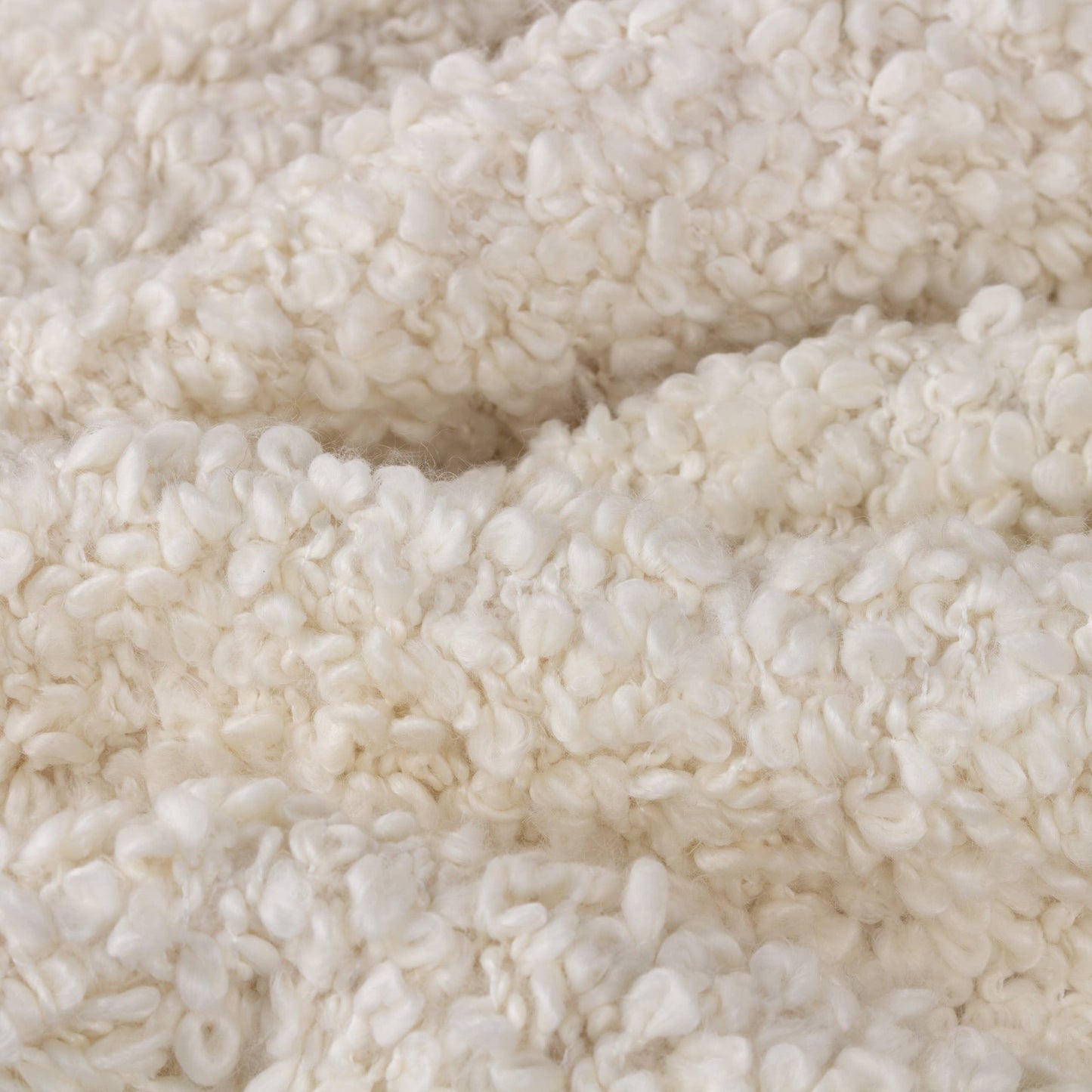 Ulsmere Throw Ecru