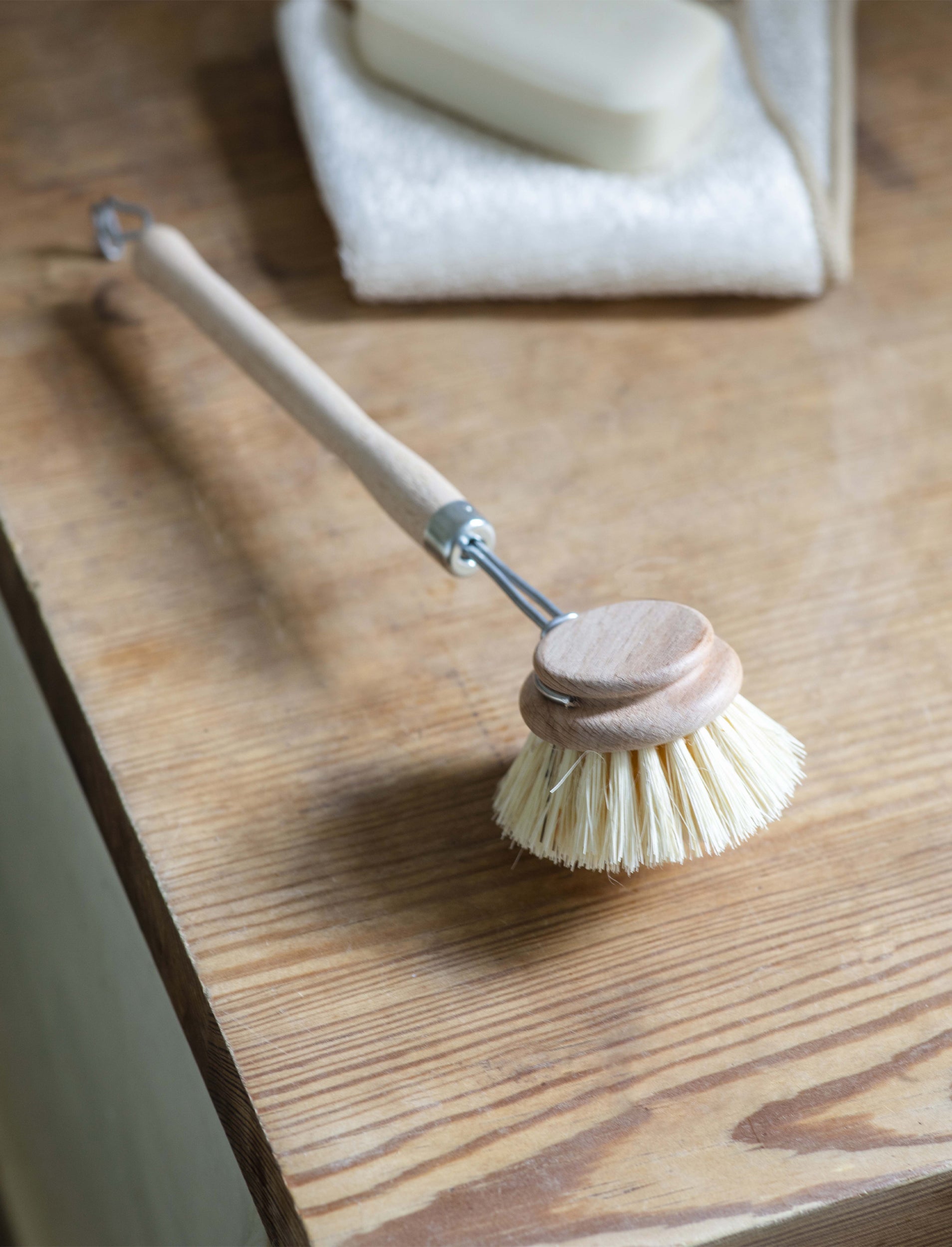 Classic Wash Up Brush Natural