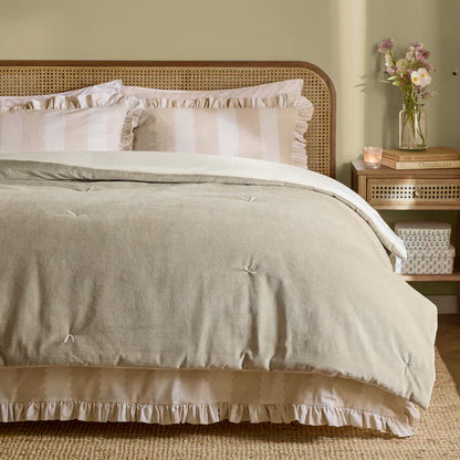 Edie Velvet Bedspread Natural