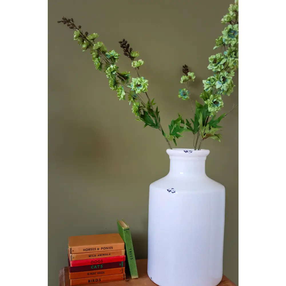 Tall Green Hops Stem