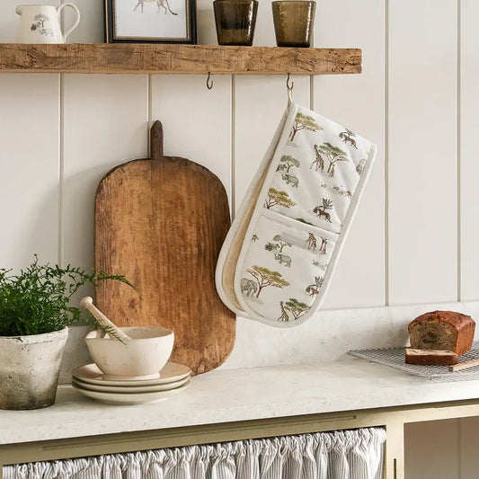 Wild Savannah Double Oven Glove image 1